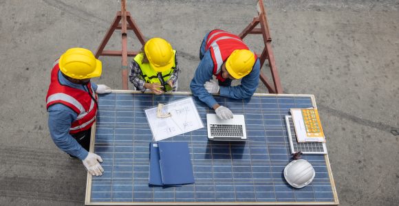 Dedicated container controllers collaborate to develop green infrastructure and smart transportation for energy-efficient, eco-friendly logistics, reducing fuel consumption and carbon emissions.